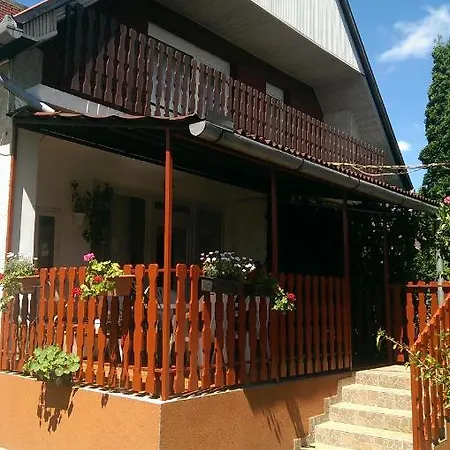 Holiday In Siofok/balaton 19952 Feriehus *